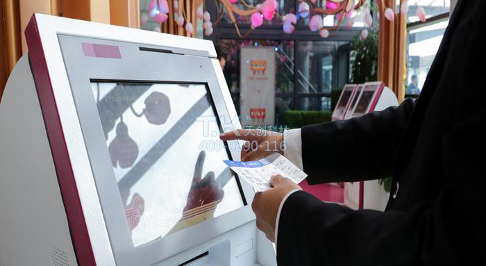 电影院为什么要用自助一体机？